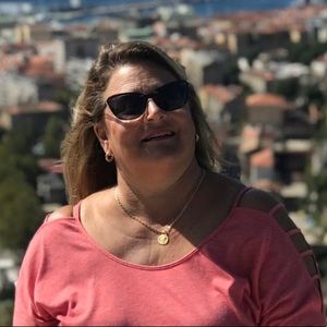 Meet your Posher, Paula